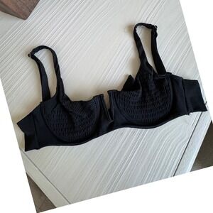 Zaful Black Ribbed Smocked Underwire V-Wire Tie Back Bikini Top Womens Size 6